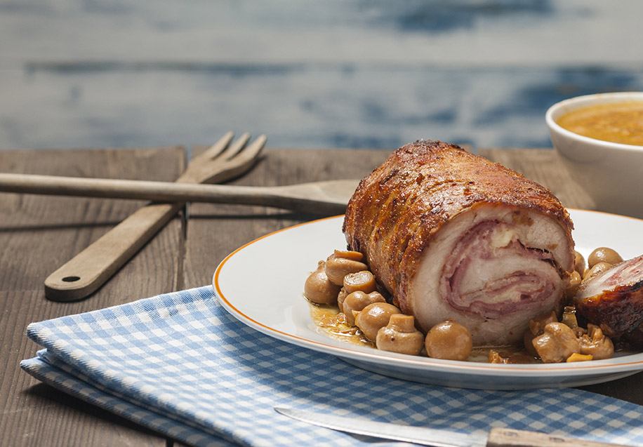 Redondo de ternera con jamón y queso