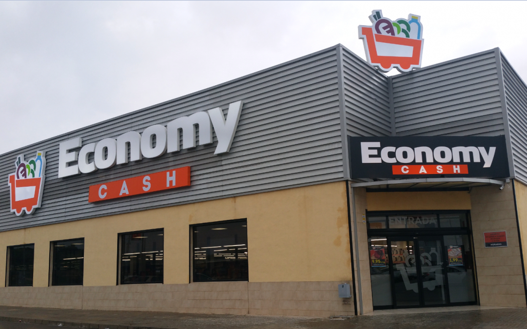 Economy Cash abre su vigesimoséptimo supermercado en San Antonio de Benagéber